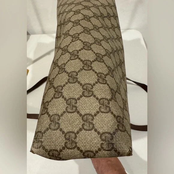 Gucci Beige GG Canvas Tote with Brown Leather Trim - Picture 3 of 8